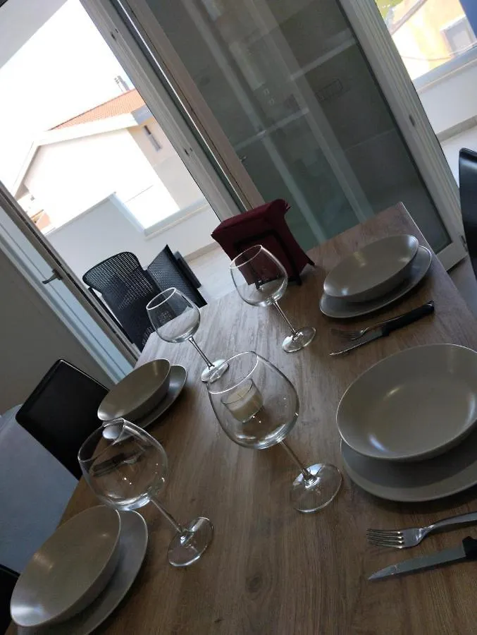 Gioja Suite Quartu Sant'Elena 0*,